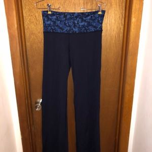 LULULEMON YOGA PANTS~ size 8 TALL